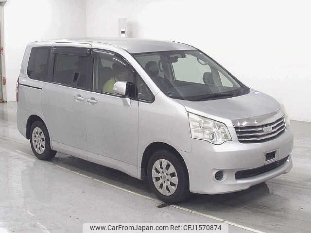 toyota noah 2012 CFJ1570874 image 1
