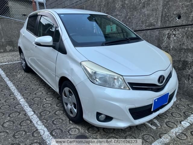 toyota vitz 2011 CFJ1626373 image 2