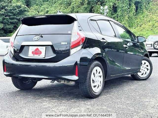 toyota aqua 2018 CFJ1664281 image 2