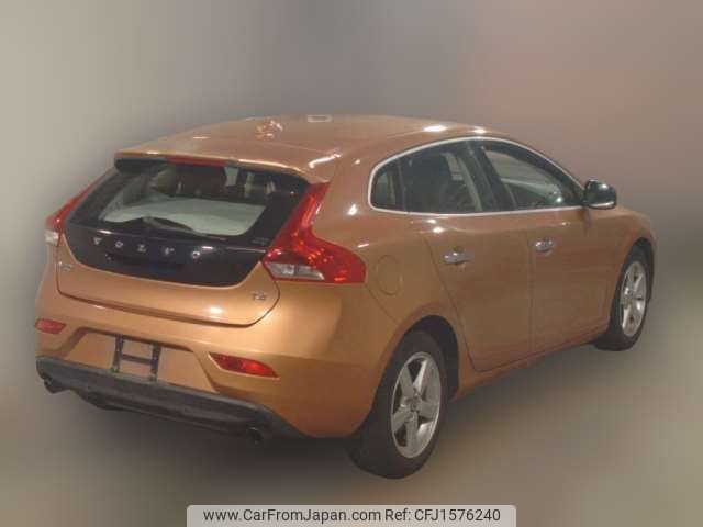 volvo v40 2014 CFJ1576240 image 2