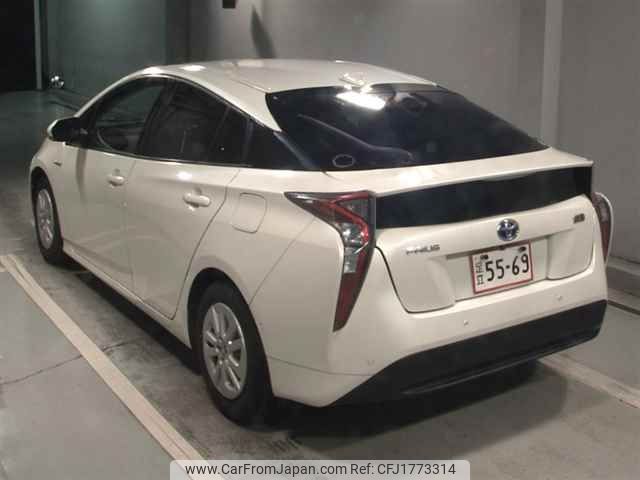 toyota prius 2017 CFJ1773314 image 2