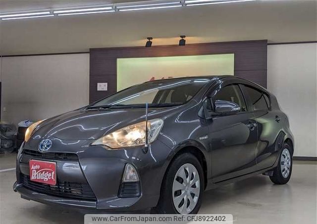 toyota aqua 2013 BD23081A9013 image 1
