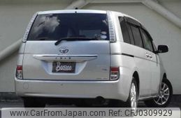 toyota isis 2012 TE4522