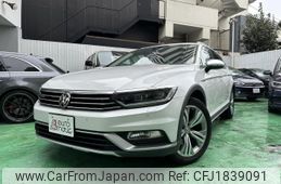 volkswagen passat-alltrack 2018 CFJ1839091