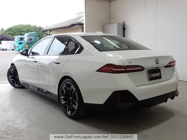 bmw bmw-others 2024 quick_quick_ZAA-42FK89_WBY42FK060CR42482 image 2
