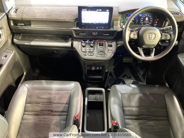 honda stepwagon 2023 CFJ1835680 image 2