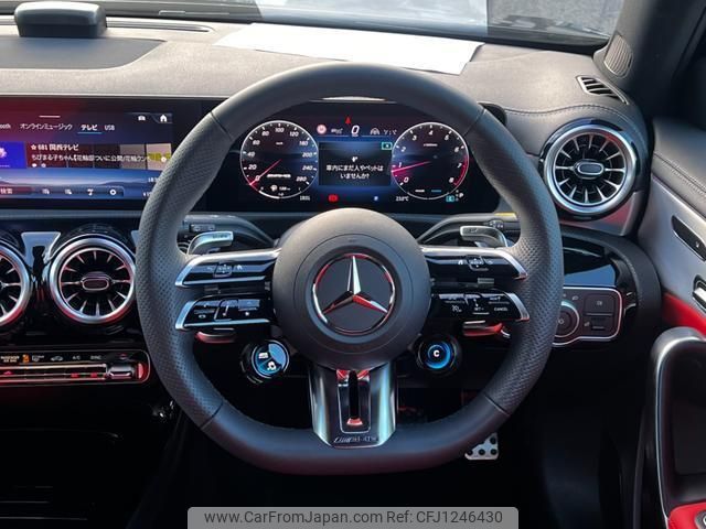mercedes-benz a-class 2024 quick_quick_4AA-177051M_W1K1770512V207986 image 2