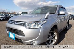 mitsubishi outlander 2013 REALMOTOR_N2025010125F-10