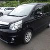 toyota noah 2010 NIKYO_JW59805 image 3