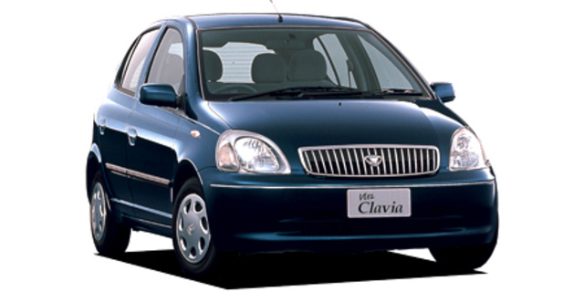 Toyota clavia vitz отличие