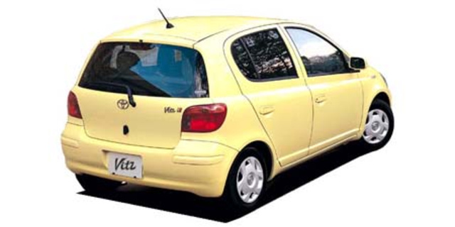 Toyota clavia vitz отличие