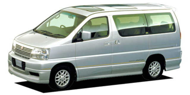 Nissan caravan elgrand минивэн