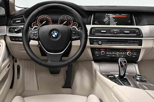 B 520 зип. БМВ 550 салон. BMW 550 салон. BMW 523d. BMW 523i салон.