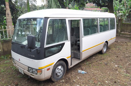 Mitsubishi Fuso Rosa Bus 2001