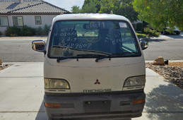 Mitsubishi Minicab Truck 1998