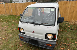 Mitsubishi Minicab Truck 1993