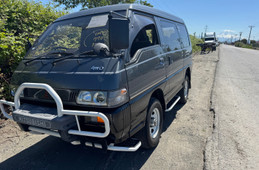 Mitsubishi Delica Starwagon 1991