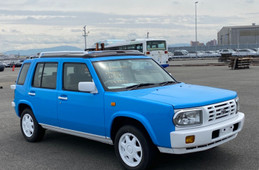 Nissan Rasheen 1995