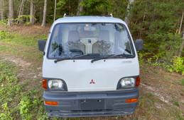 Mitsubishi Minicab Truck 1996