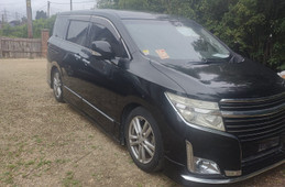 Nissan Elgrand 2010