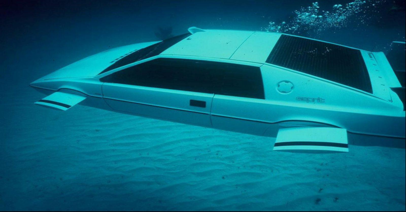 Tesla Electric car motor company invest in Bond's underwater car