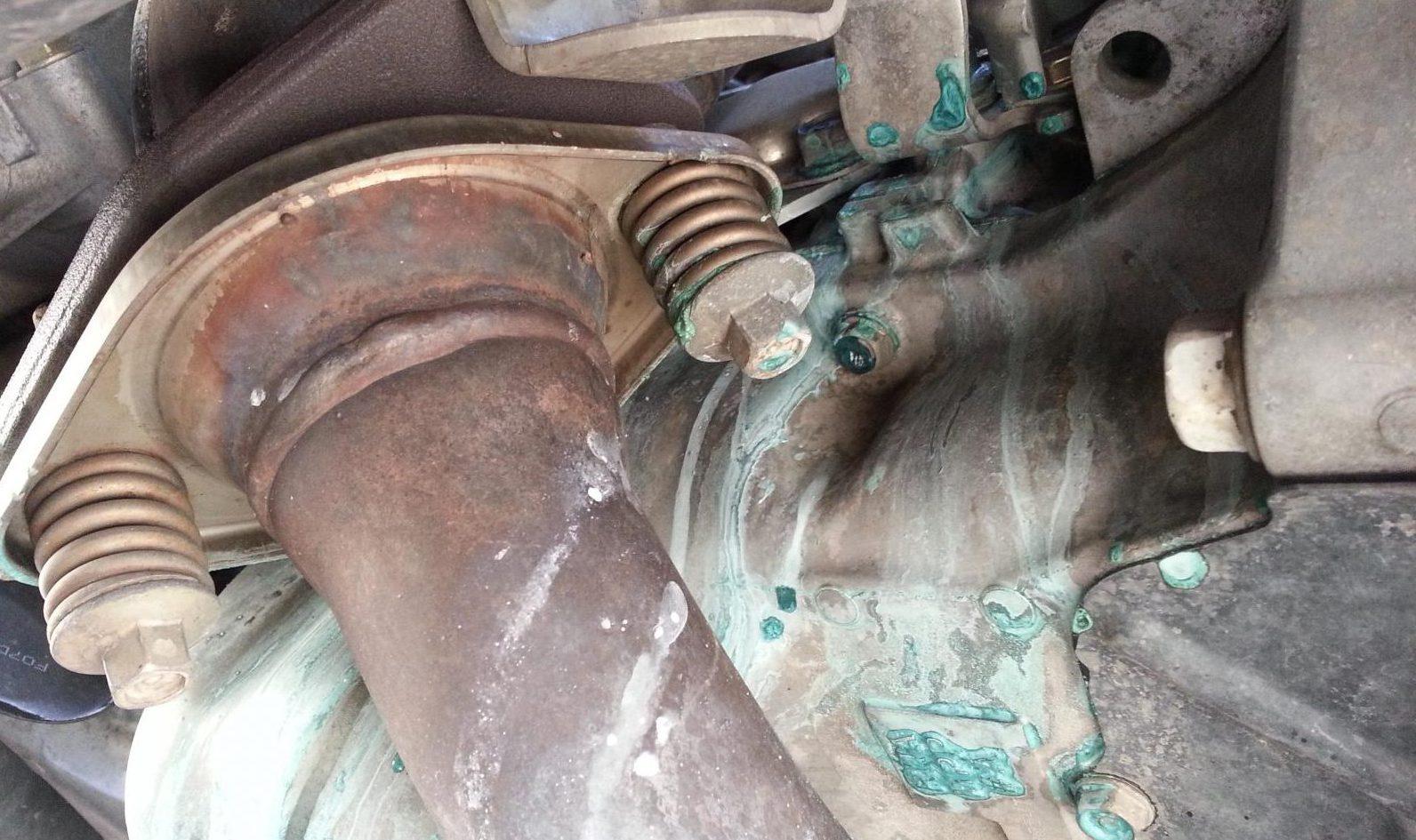 White Smoke From Exhaust Main Causes and How to Fix
