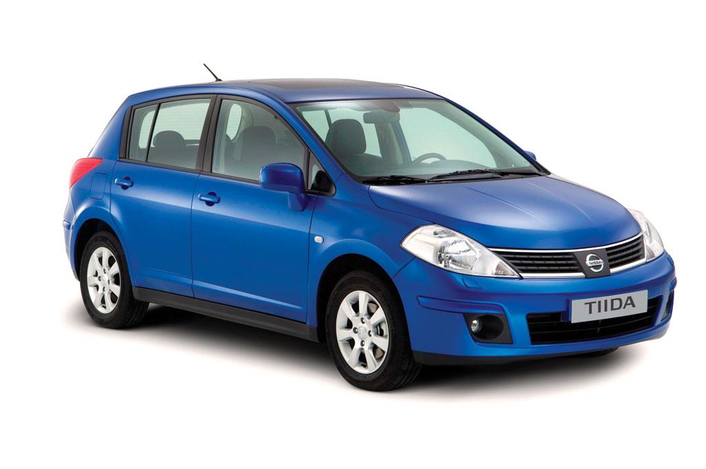 honda fit vs nissan tiida
