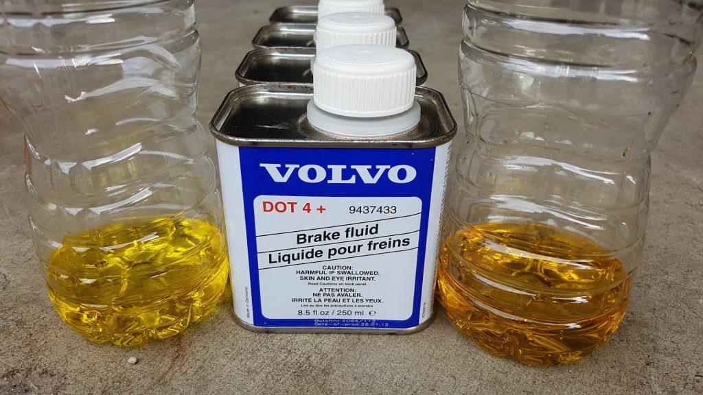 Degassing is more important than you might think How to Bleed brakes
