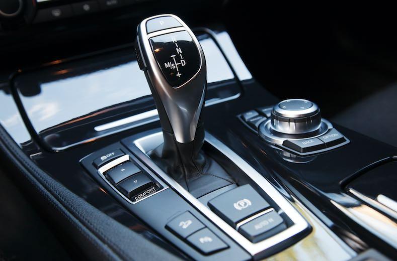 Manual or auto geabox have their own pros and cons. automatic and manual transmission