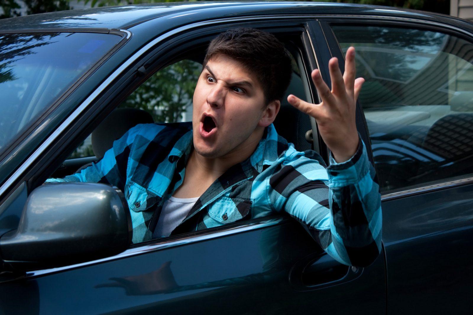 Stay calm in a road brawl. Survival Tips for driving incidents