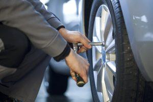tighten tire