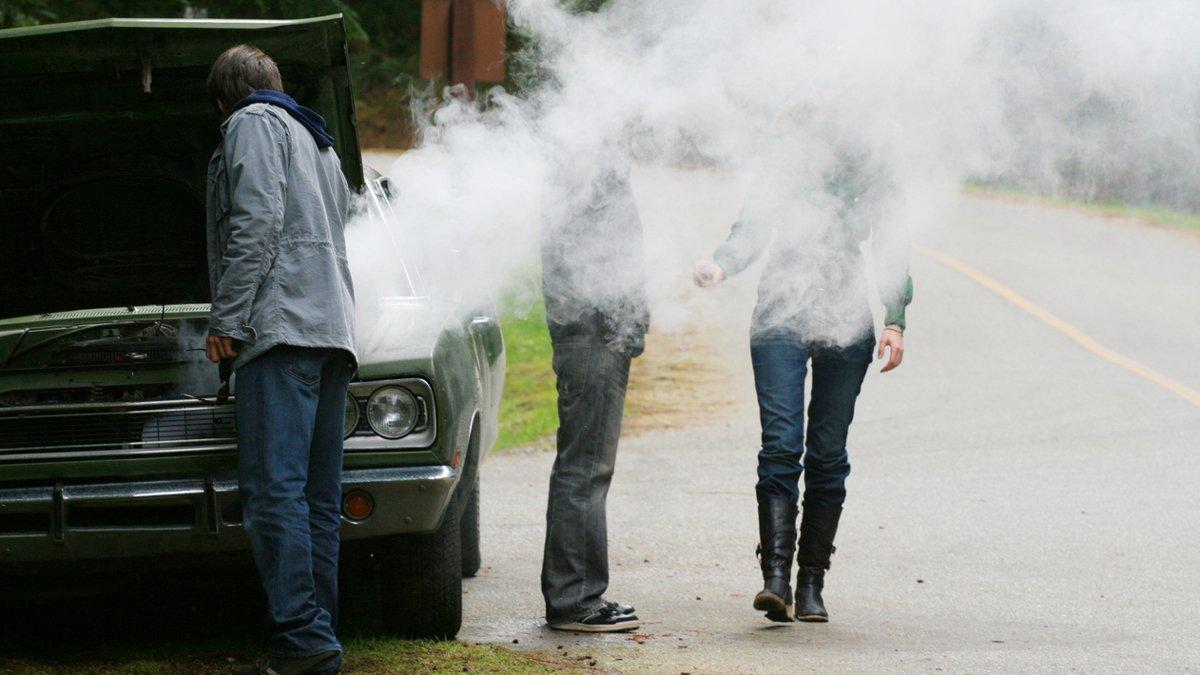 Don't push when the engine is overheated. Fire prevention in hot weather