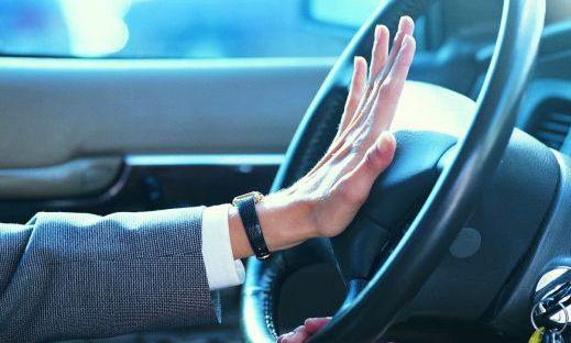 Never use horns while you are in the traffic jam! Avoid stress driving