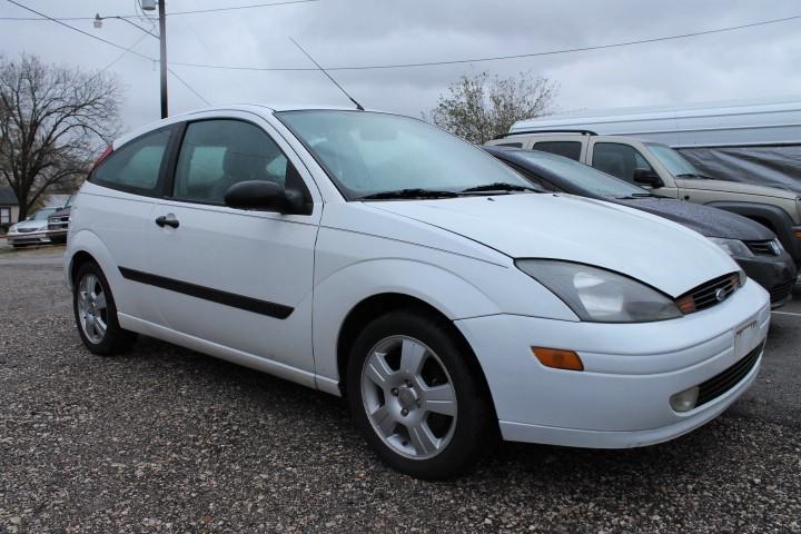 2003 Ford Focus ZX3 cars cheaper than iphone x