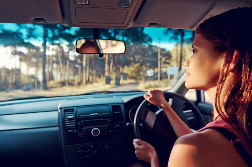Do not rush in a situation like this! Driving tips in heavy traffic