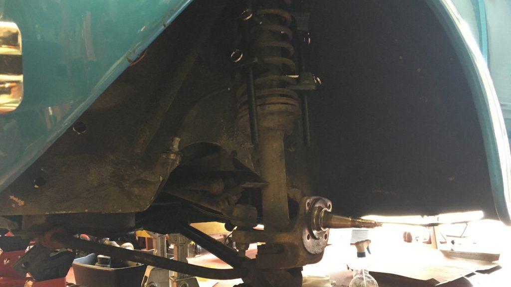 Lower control arm bolt and its repairing Overall removal of lower control arm bolt