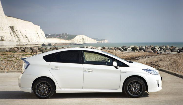 Toyota Prius 2011 review explained