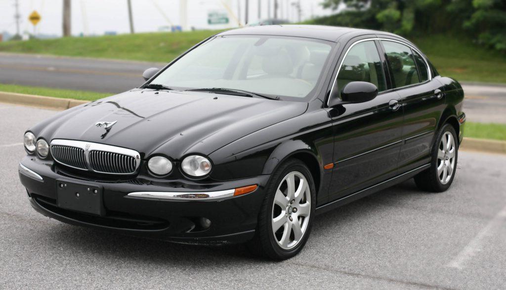 Different car color to hide dirt Look for the best car color to hide dirt