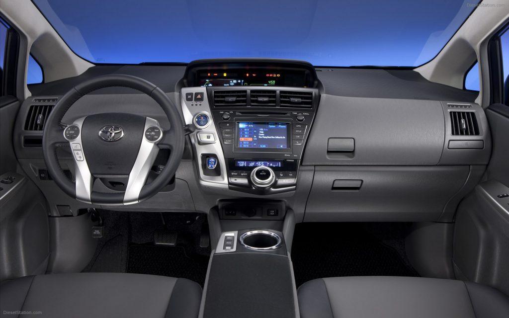 Toyota Prius 2011 review and ratings Detailed Toyota Prius 2011 review