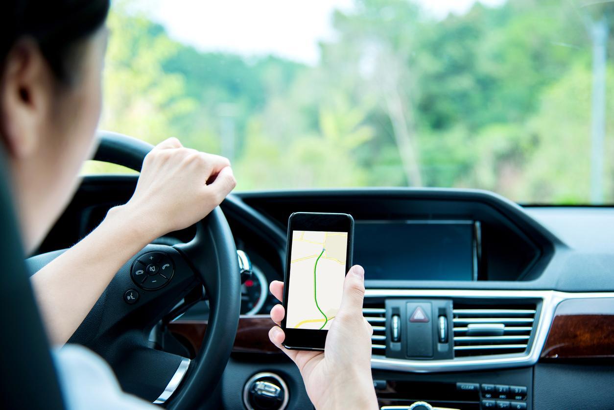 Even with the phone to call your friends, you will still take a long time to reach the destination. Following a Friend While Driving