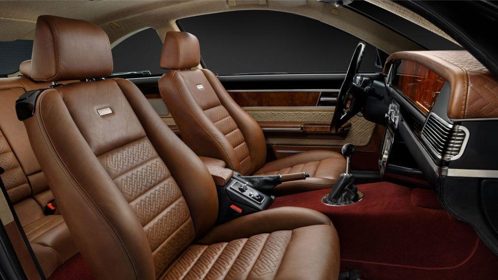 Seat designs of Nissan Elgrand Vs Toyota Vellfire Difference between Nissan Elgrand Vs Toyota Vellfire