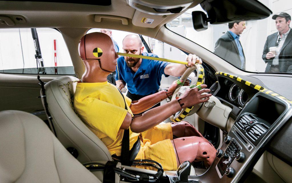 Safety features of Nissan Elgrand Vs Toyota Vellfire Nissan Elgrand Vs Toyota Vellfire security