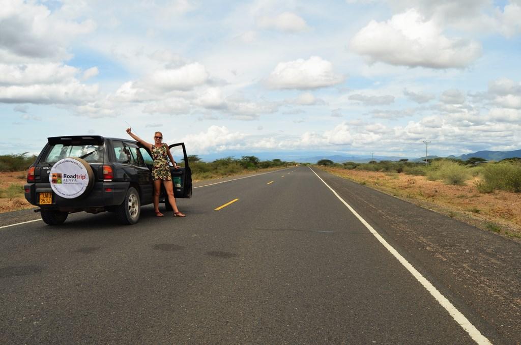car breakdown on the road. misunderstandings about car of Kenyan drivers