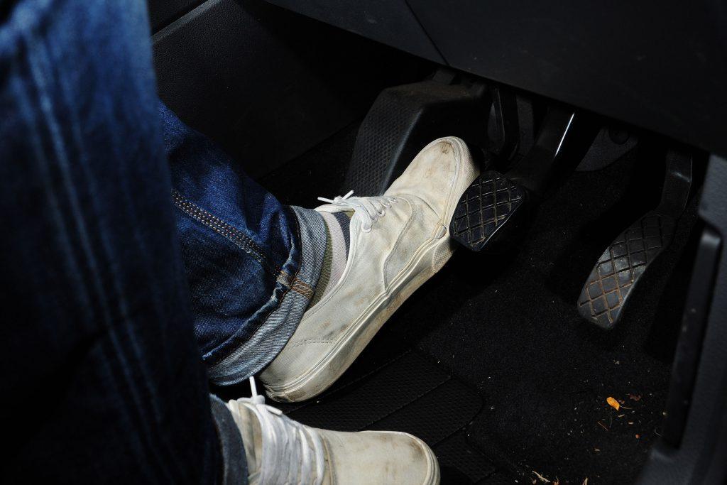 Why it is Hard to shift into first gear Solving Hard to shift into first gear problems