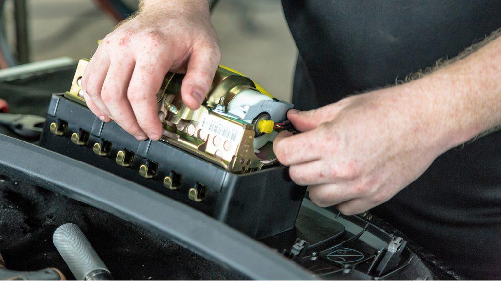 How to disable airbag system in different phases Find out How to disable airbag system