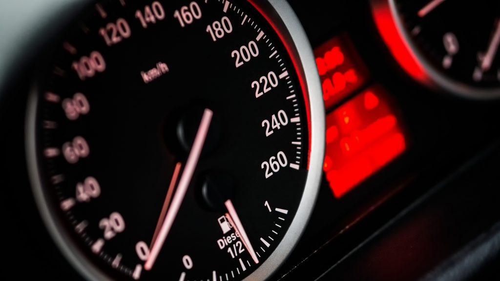 Using Press Clutch when slowing down the car Learn about Press Clutch