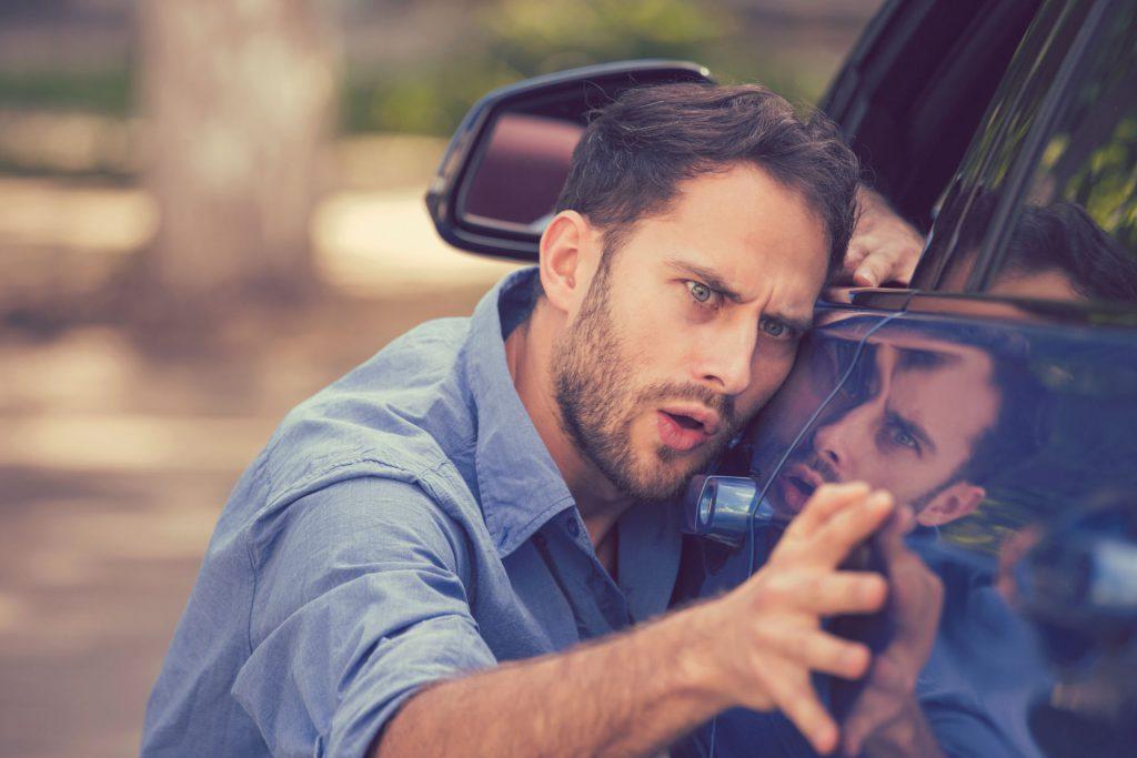 Follow organised steps what to do when someone hits your parked car Guidelines for what to do when someone hits your parked car