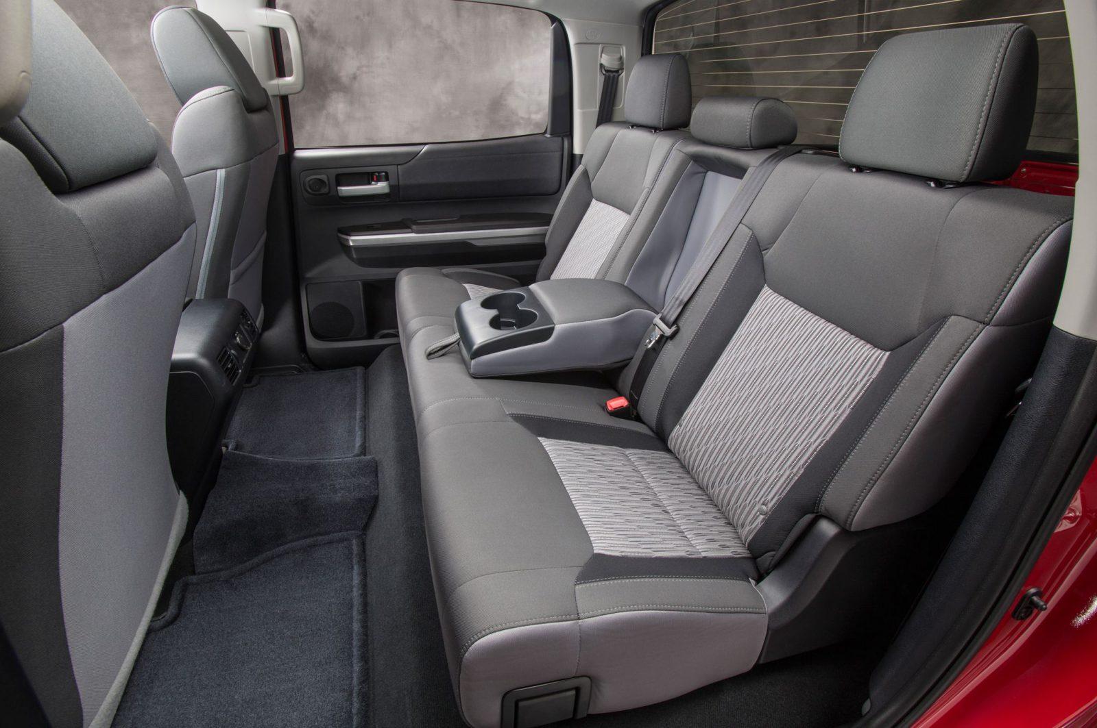 Leather vs Cloth Seats Which One Compliments Your Car Interiors?