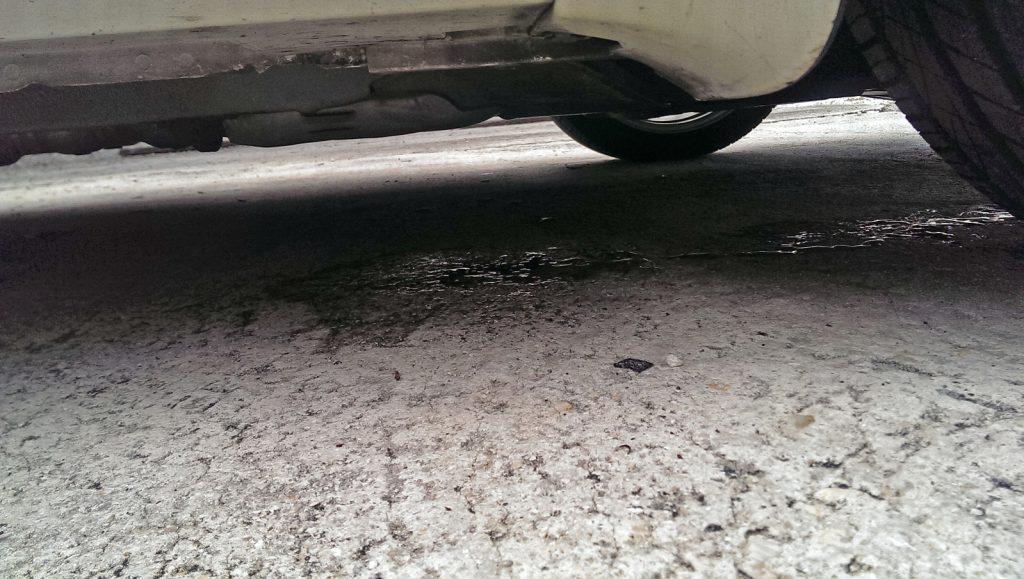 low brake fluid symptoms
