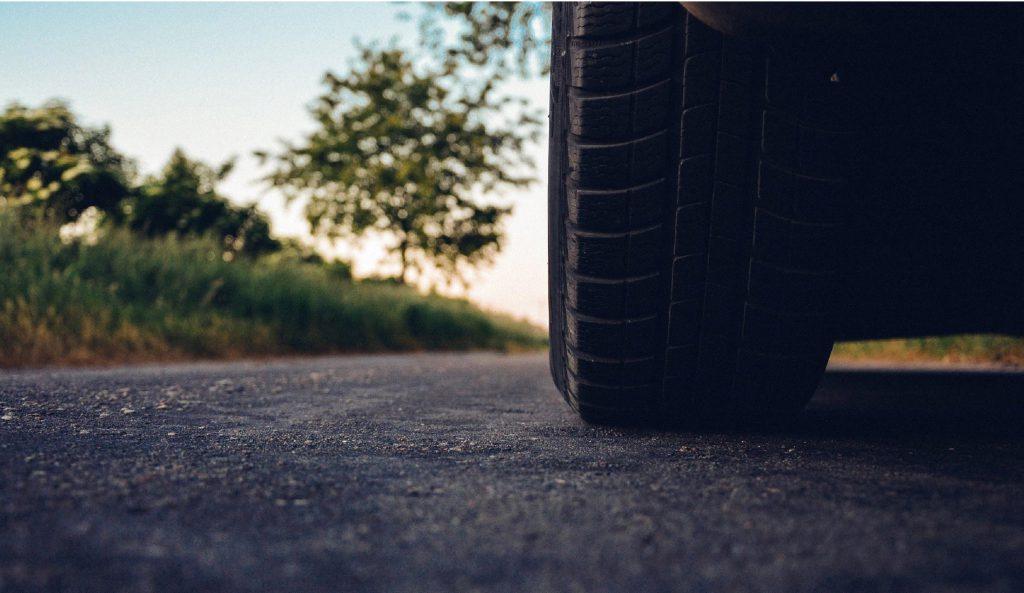tubeless tyre vs tube tyre